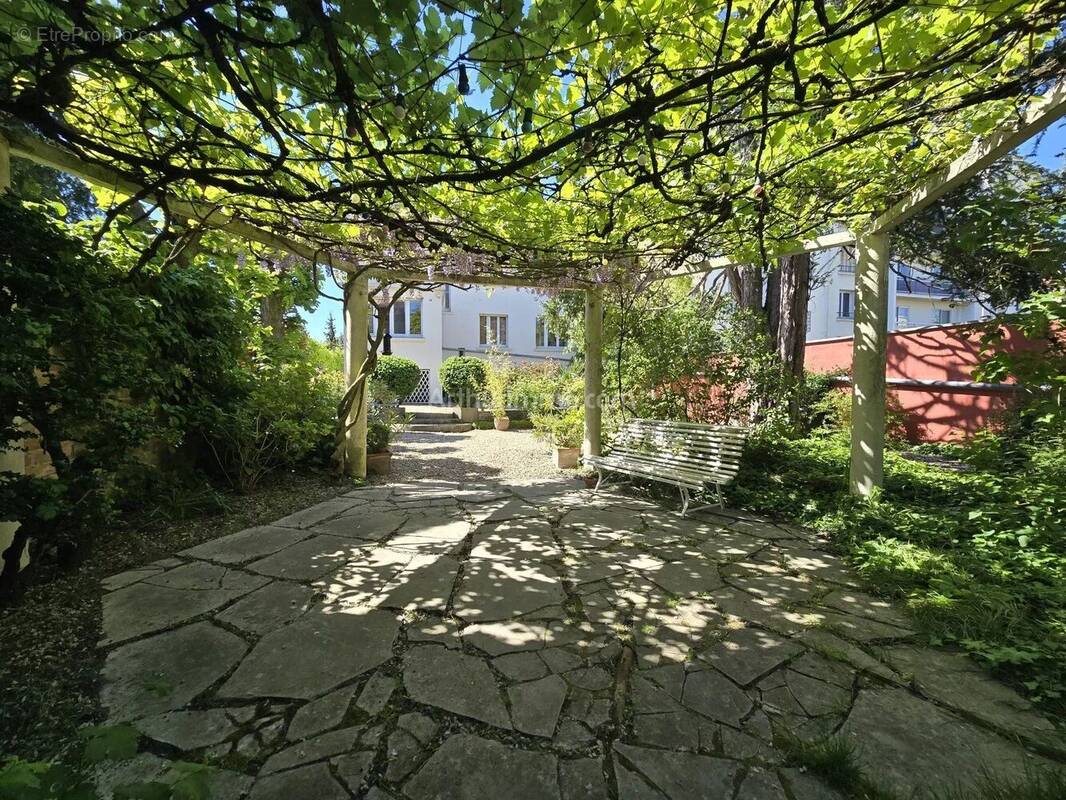 Maison à FONTENAY-SOUS-BOIS