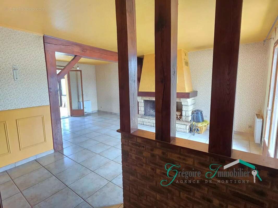 Maison à MONTIGNY-SUR-LOING