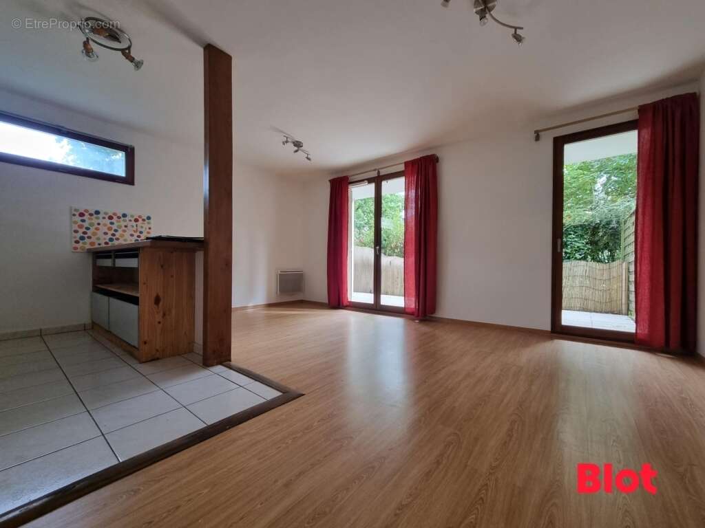 Appartement à PACE
