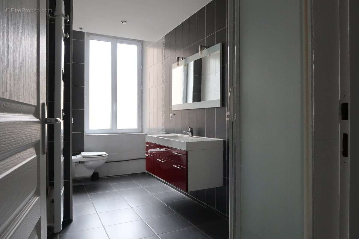 Appartement à SAINT-ETIENNE