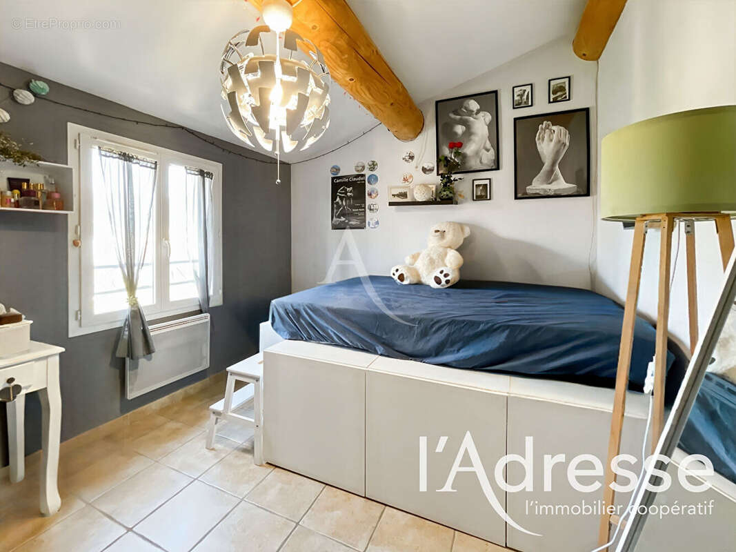 Maison à CUGES-LES-PINS