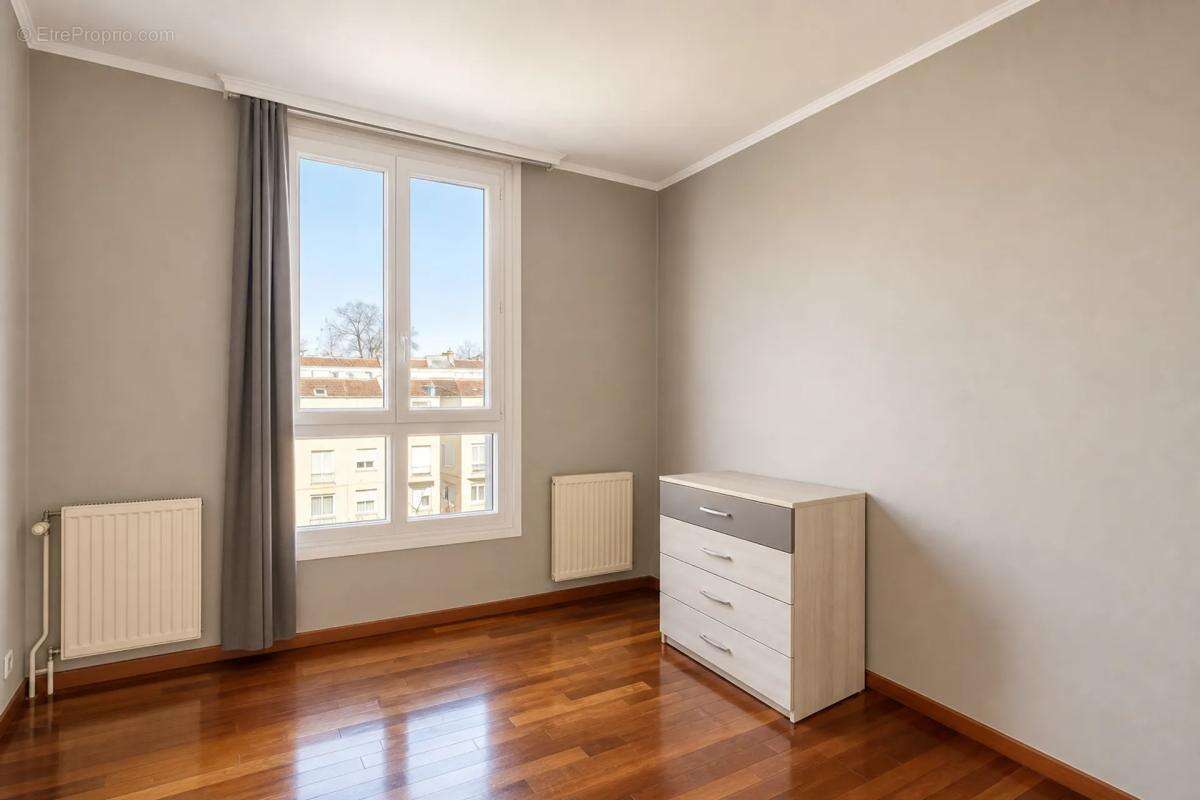 Appartement spacieux avec terrasse à Cergy - photo 5