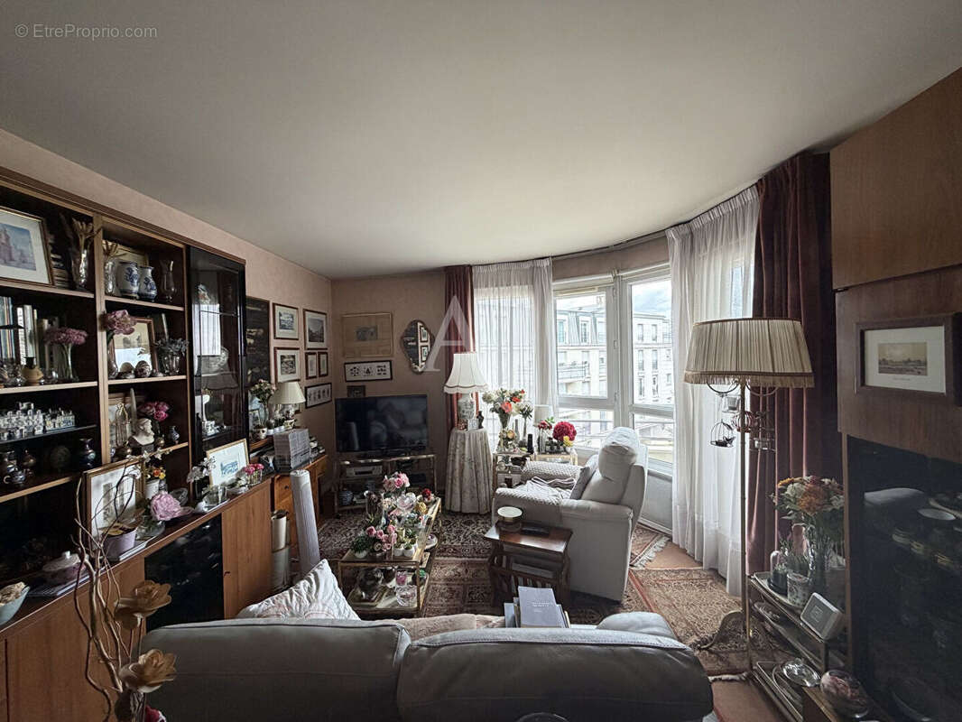 Appartement à LE BOURGET