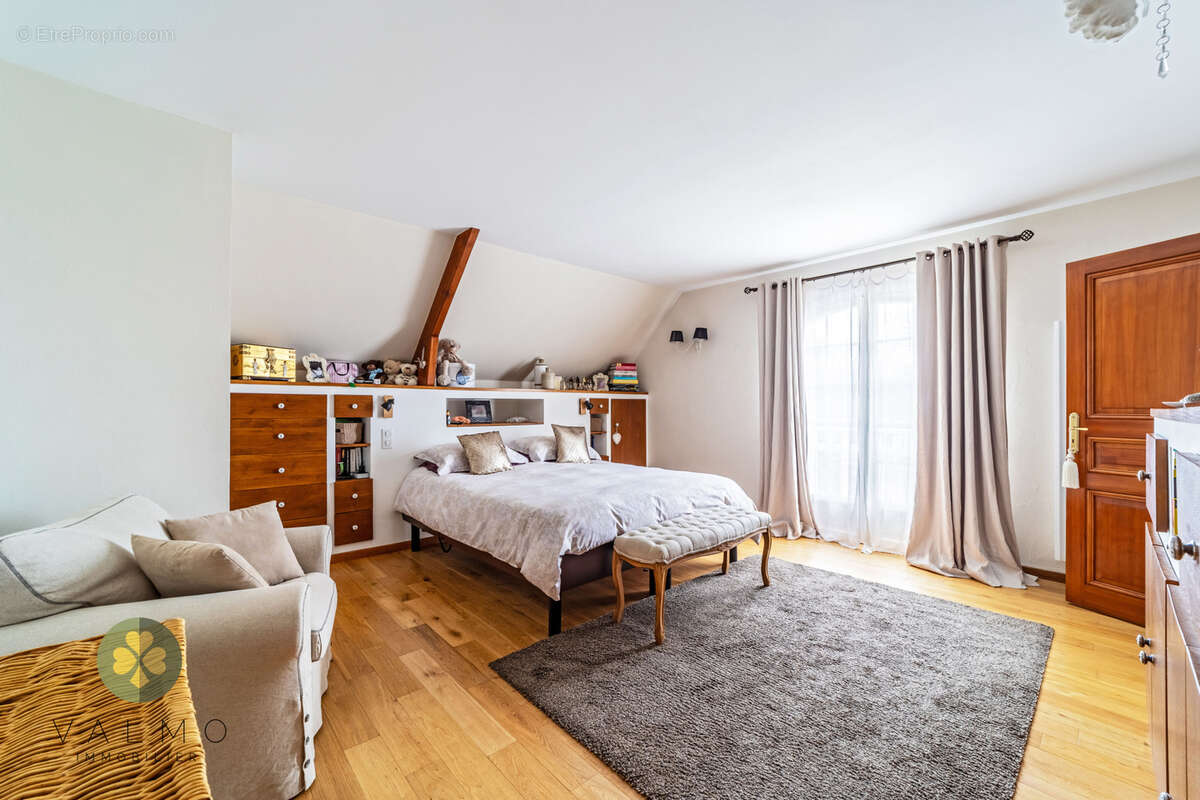 Maison à MANTES-LA-VILLE