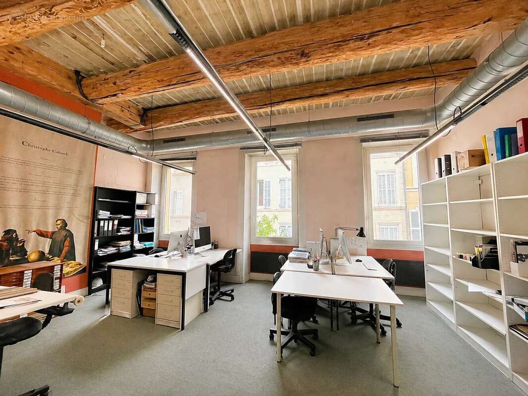 Appartement à MARSEILLE-1E