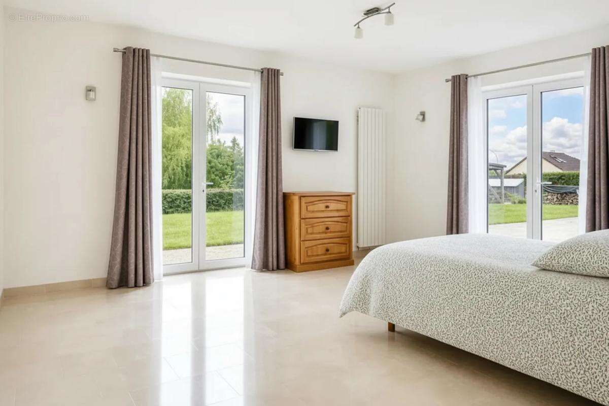 Maison de 5 pièces de 195 m² à Mesland - photo 7