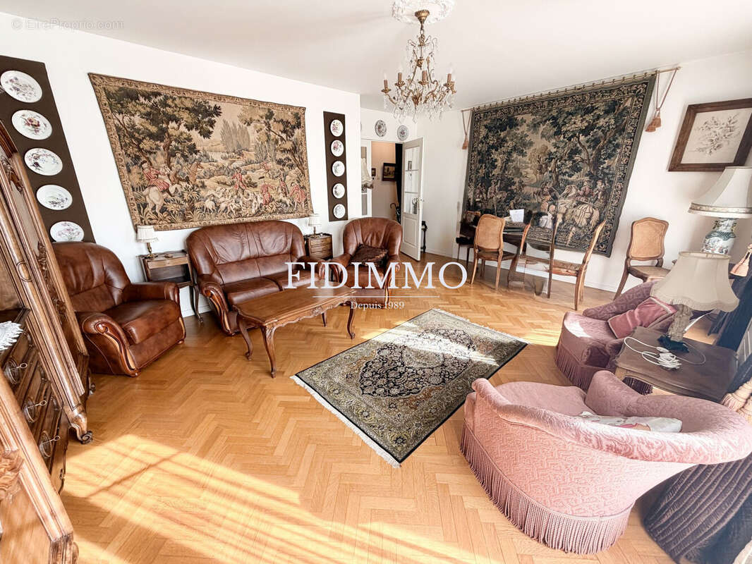 Appartement à CHENNEVIERES-SUR-MARNE