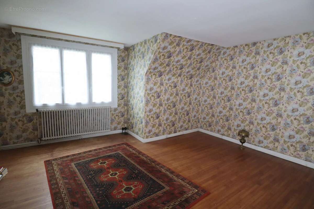 Maison à CARHAIX-PLOUGUER