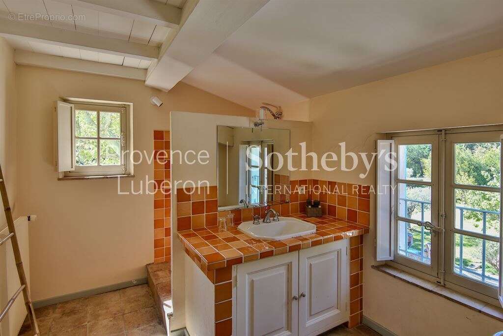 Authentique mas provençal avec piscine - photo 13