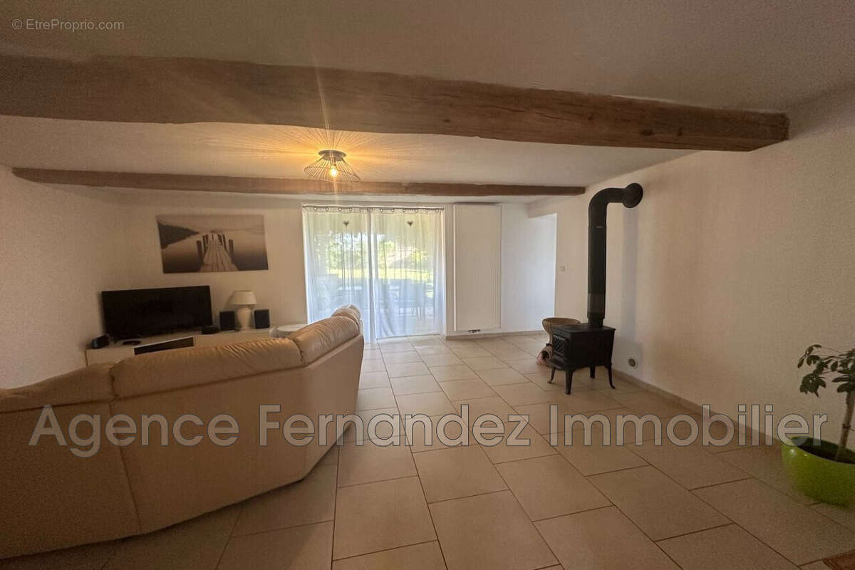 Maison 194 m² à Artaix  - photo 7