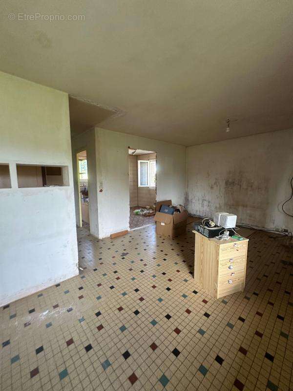 Grenay – Maison à fort potentiel de 140 m² avec terrain constructible - photo 18
