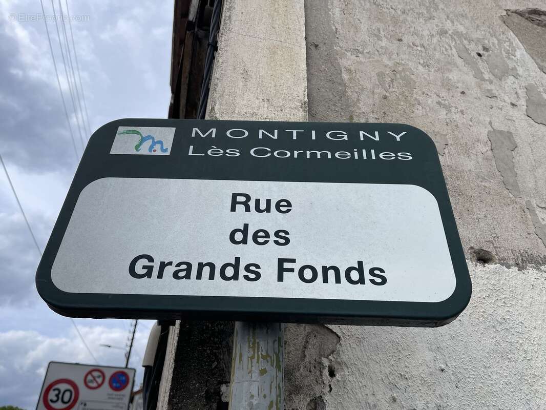 Autre à CORMEILLES-EN-PARISIS