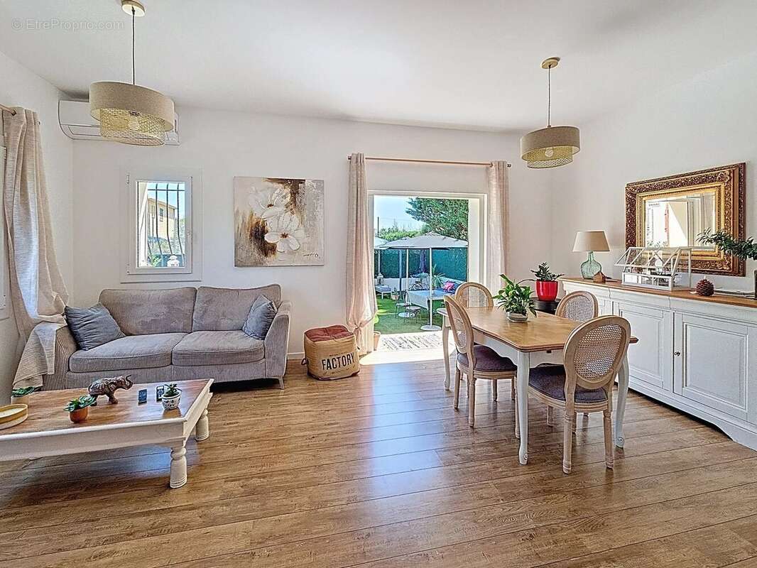 Maison à SAINT-LAURENT-DU-VAR