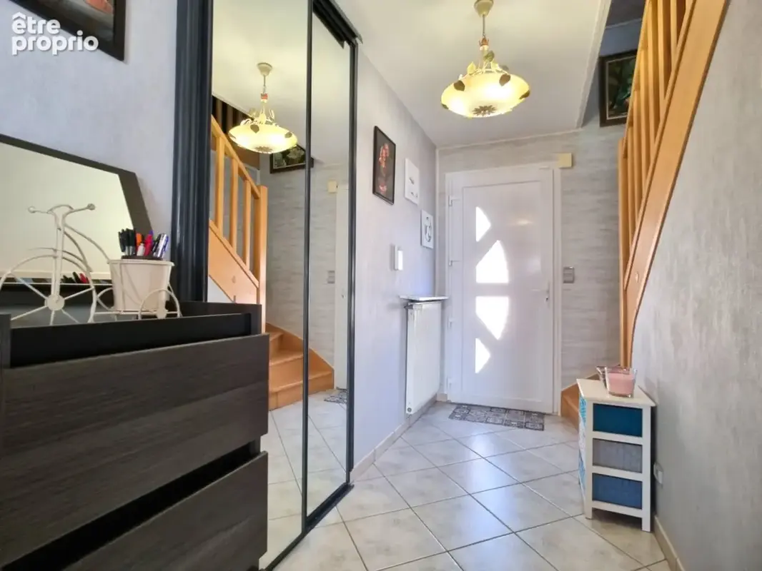 Maison 101 m² à Gennes  - photo 5