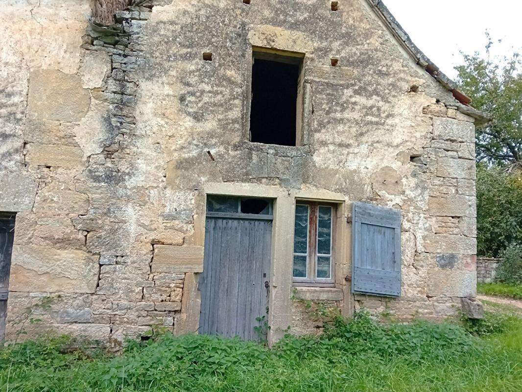 Maison à PARISOT