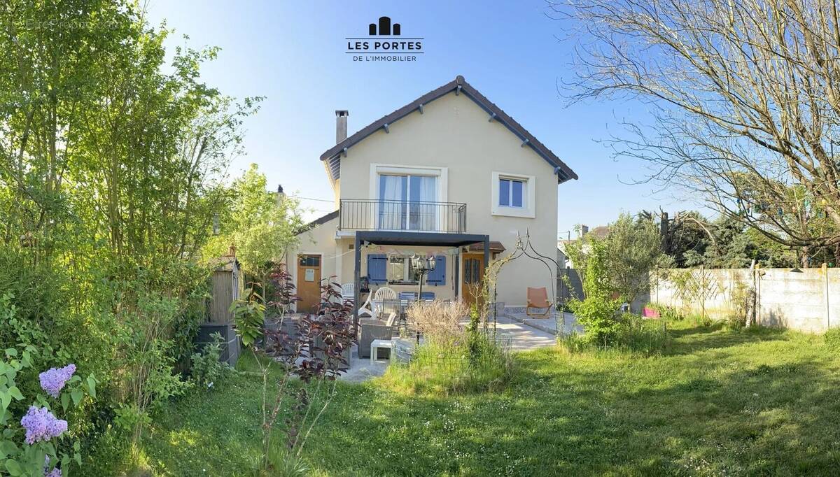 Maison à MILLY-LA-FORET