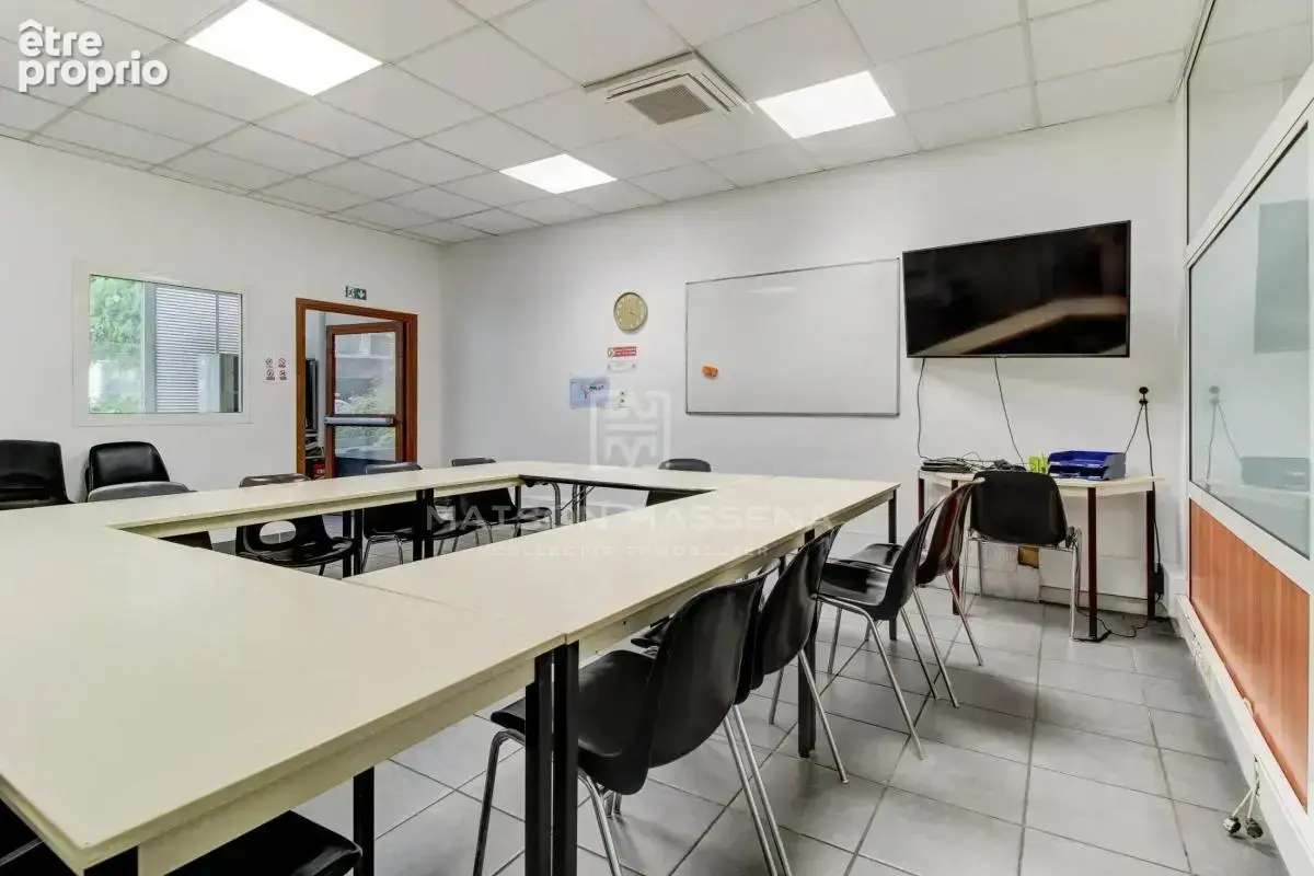 Nice – secteur gambetta – murs commerciaux – 159,99 m² - photo 8