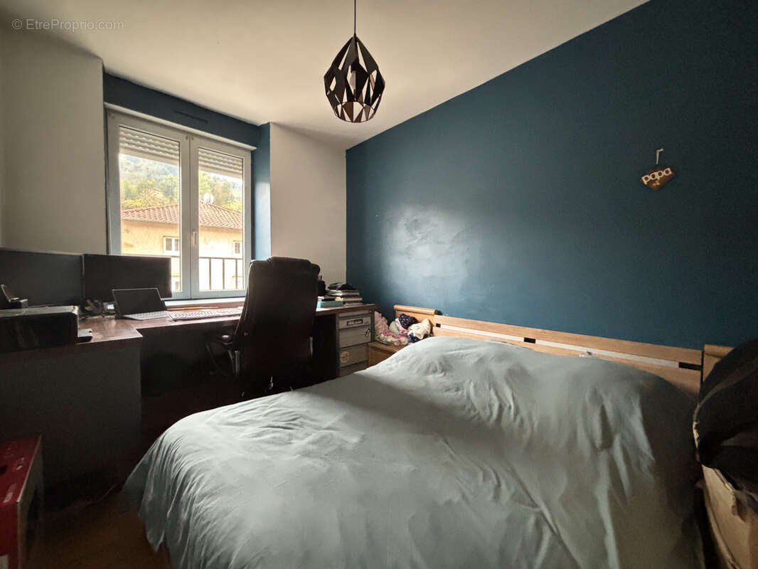 Appartement à SAINT-CLEMENT-SUR-VALSONNE