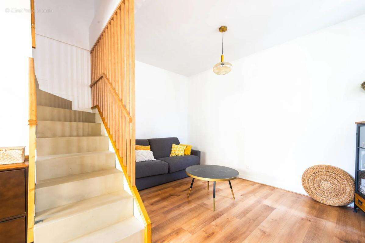 Appartement à COLOMBES