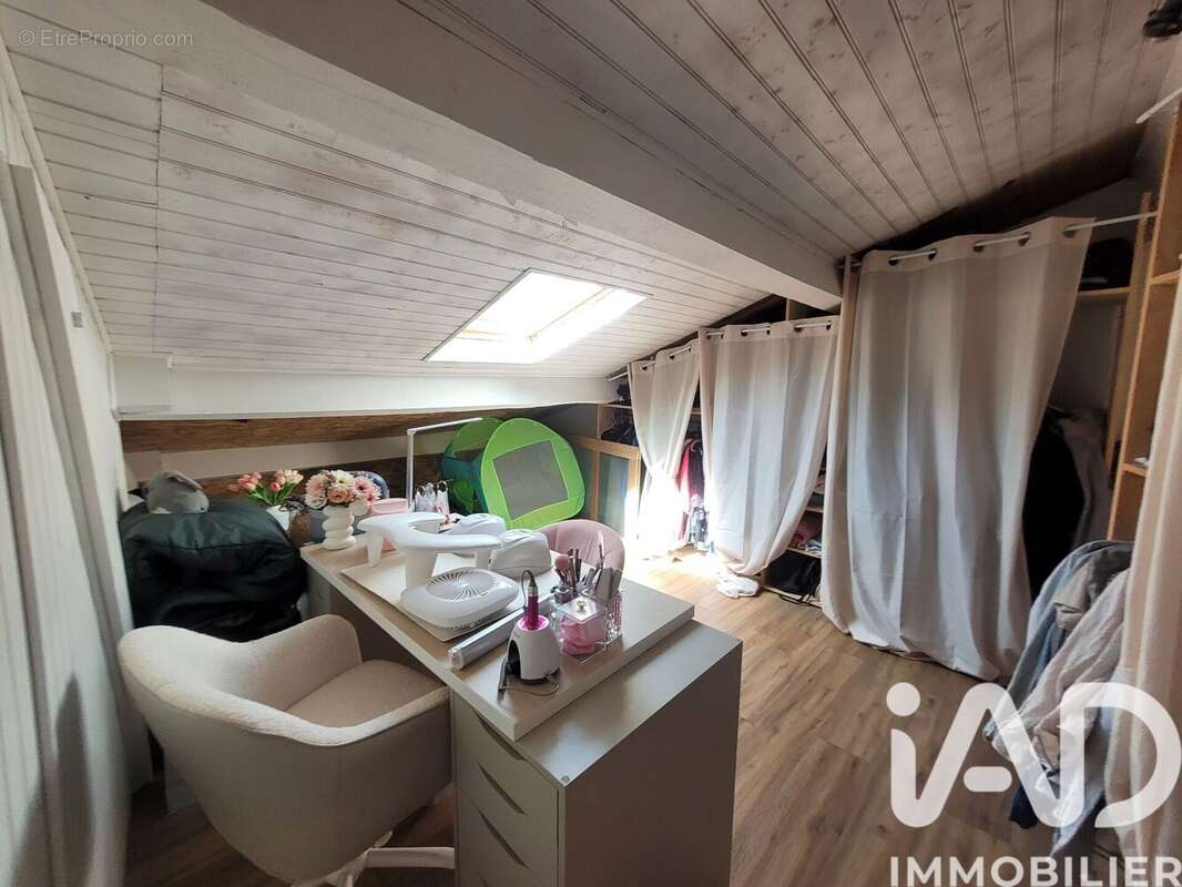 Photo 7 - Maison à LE CHAMBON-FEUGEROLLES