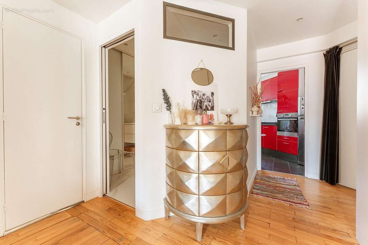 Appartement à PARIS-11E