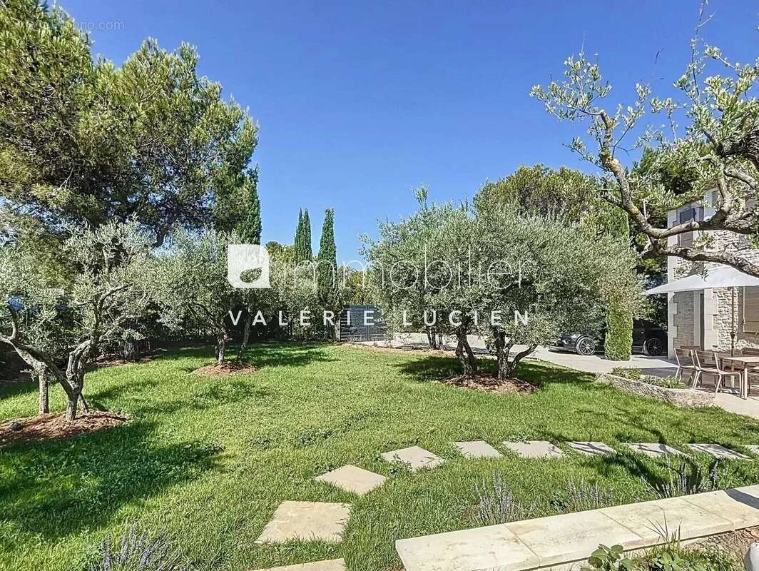 Maison à EYGALIERES