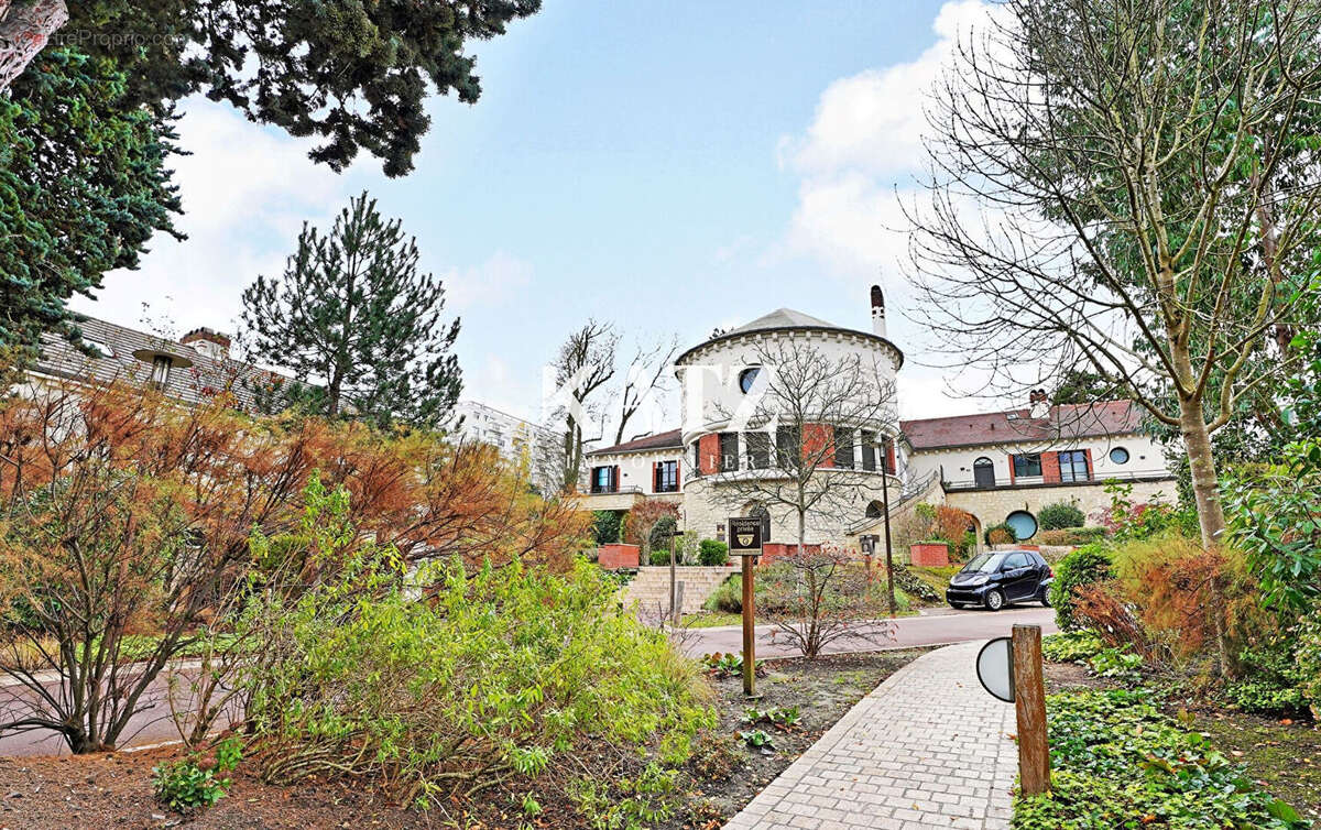 Appartement à GARCHES