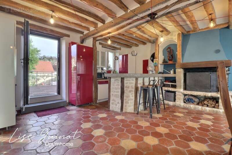 Maison à AULNAY-SUR-MAULDRE