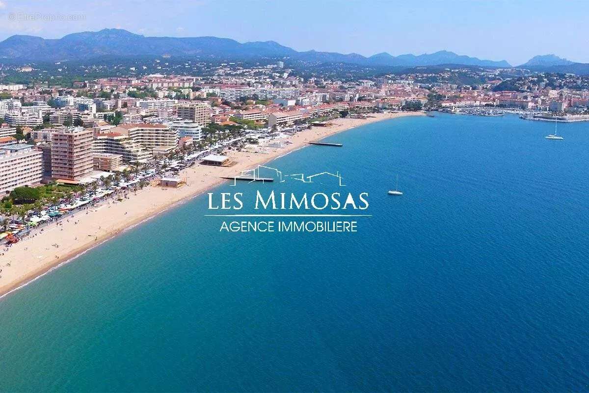 Appartement à FREJUS