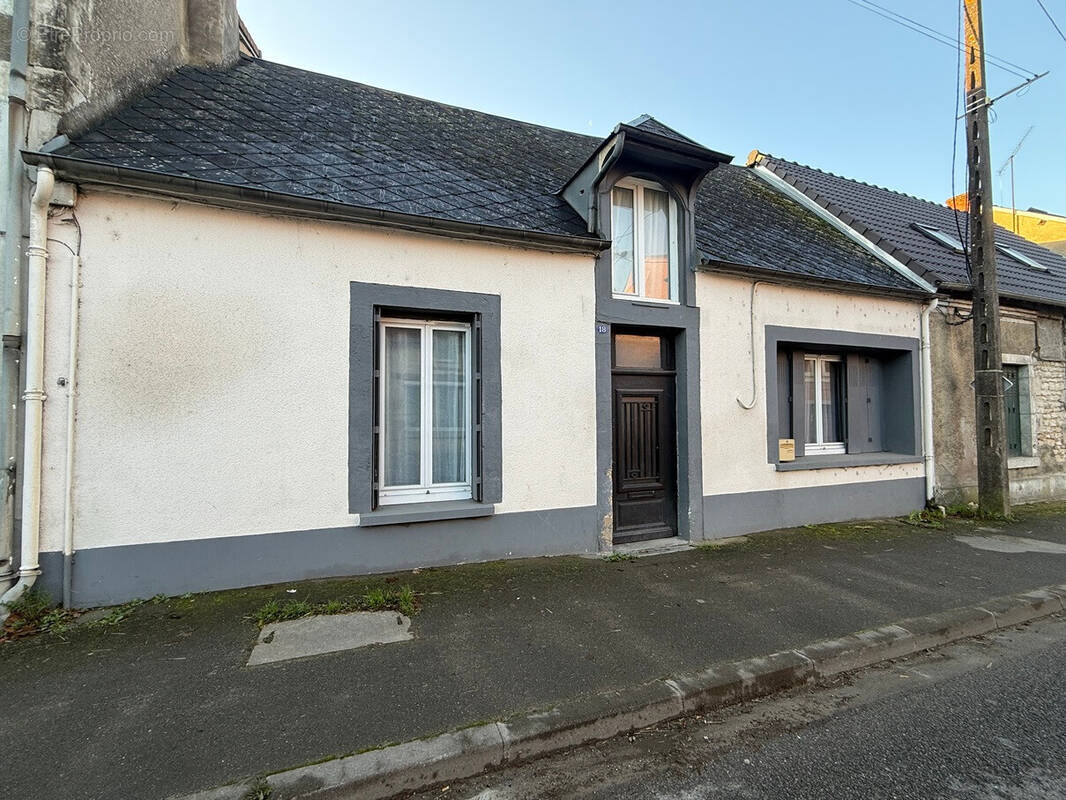 Maison à CHAROST