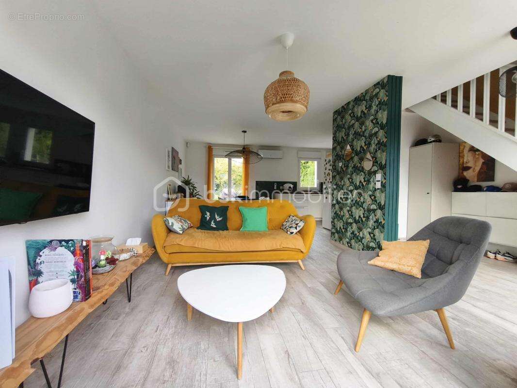 Maison à CONGIS-SUR-THEROUANNE