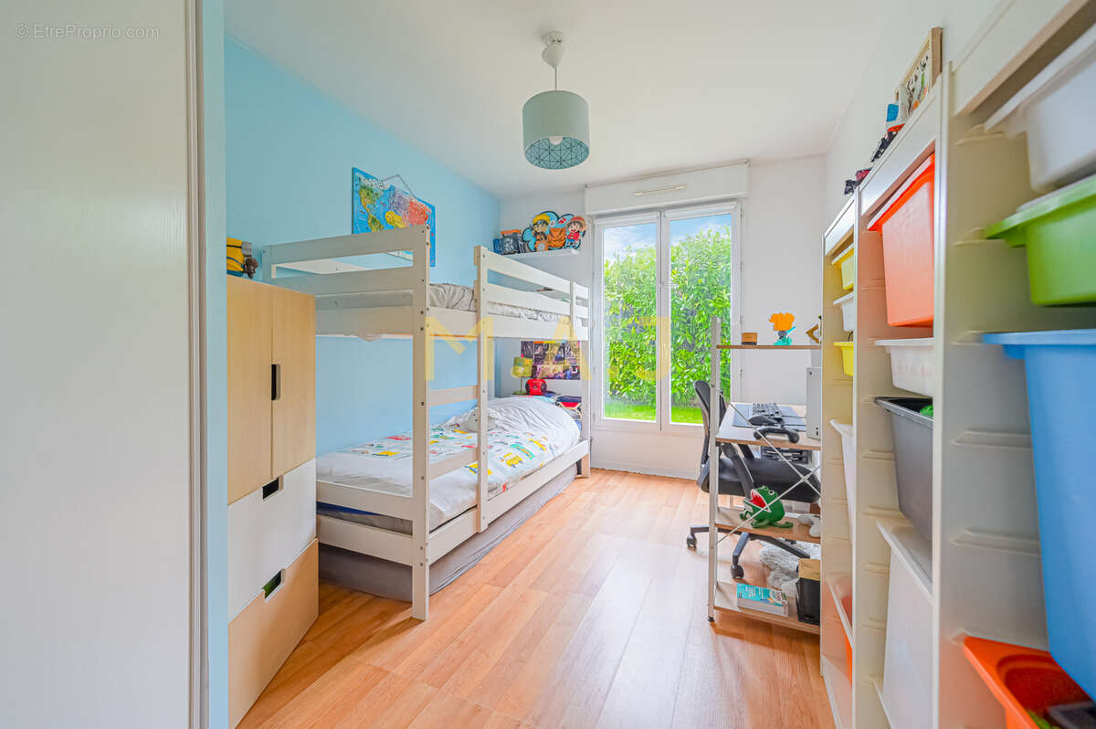 Appartement à LE PERREUX-SUR-MARNE