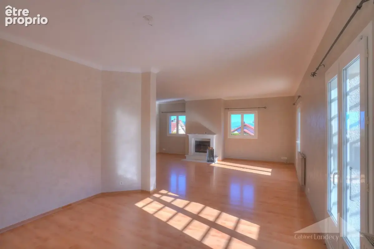 Maison 6 pièces 177 m² à vendre à Thoiry (01710) - photo 4