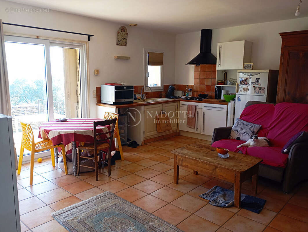 Maison à CABRIERES-D'AVIGNON