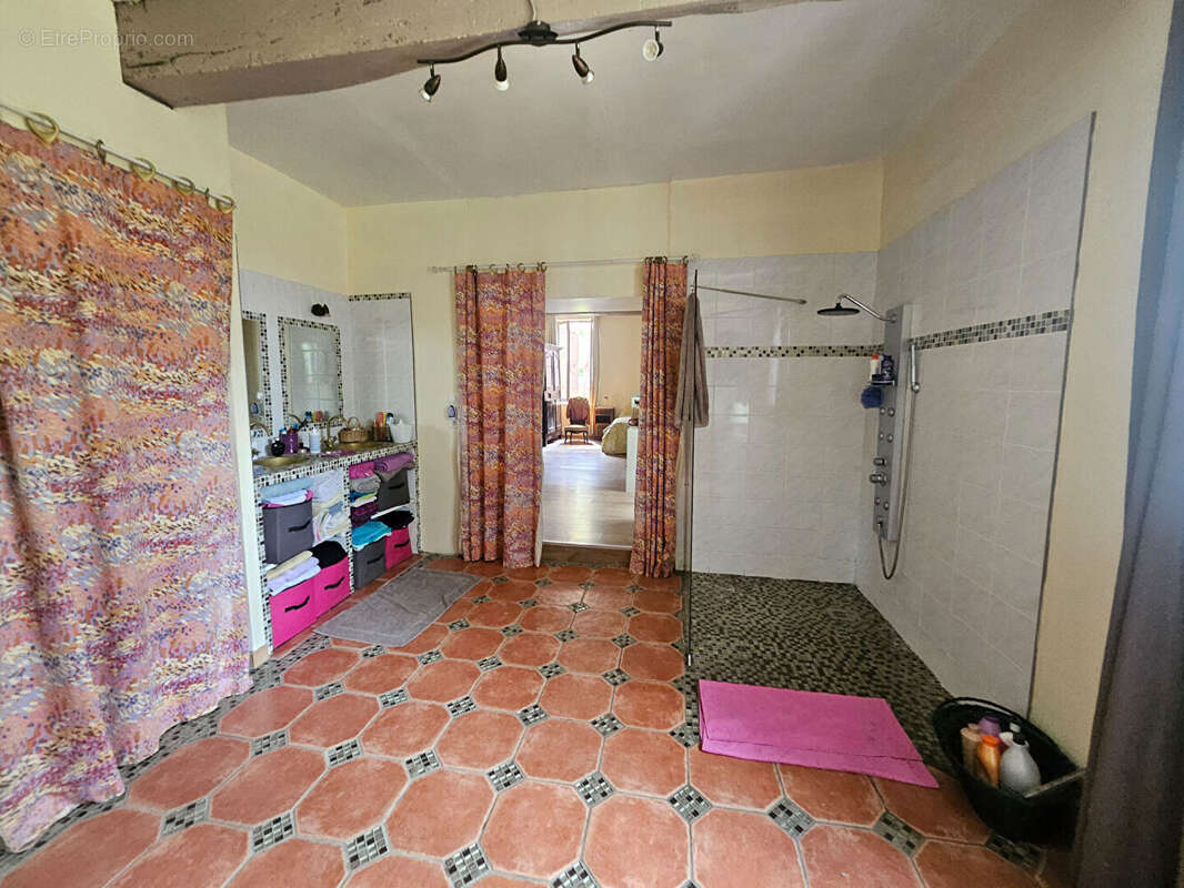 Maison Saint Rustice 5 pièces, 5 chambres. - photo 14