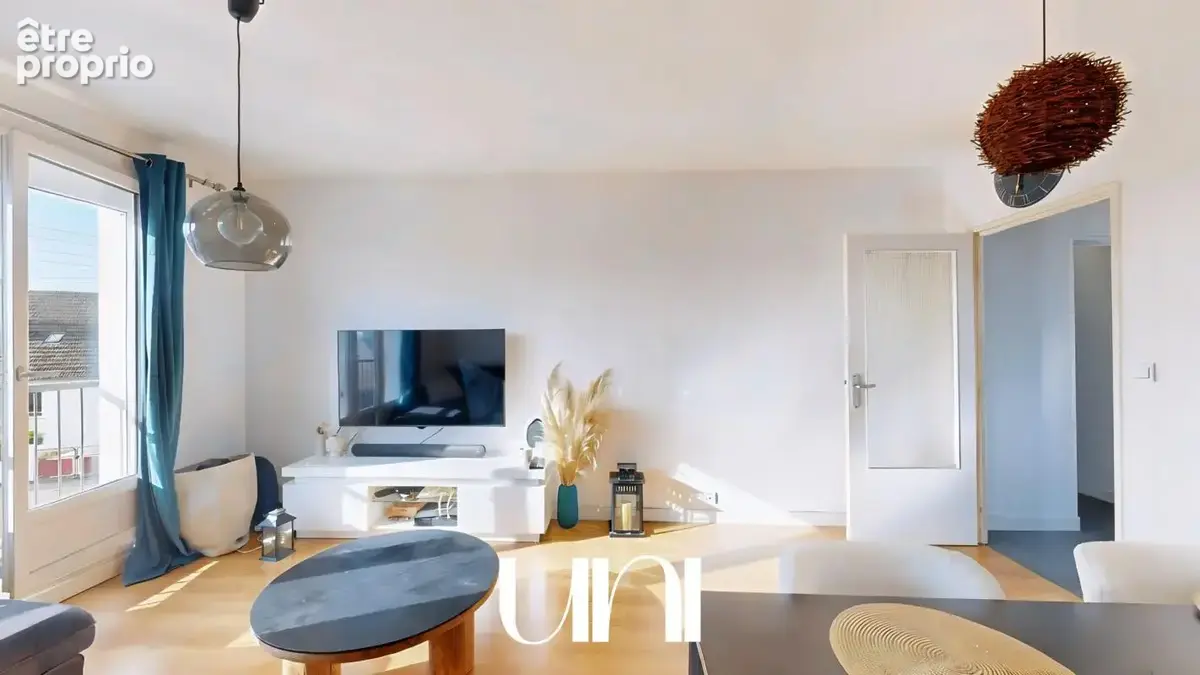 Bel appartement deux pièces - 49m2 - MONDEVILLE - photo 1