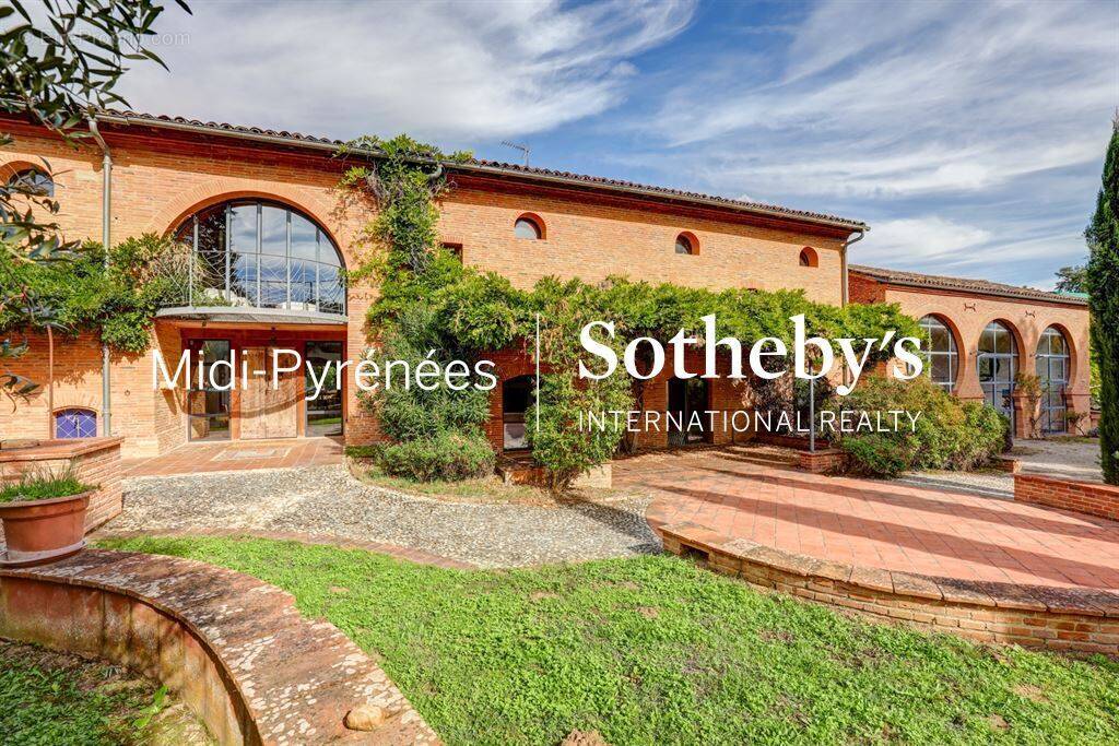 Maison à LAYRAC-SUR-TARN