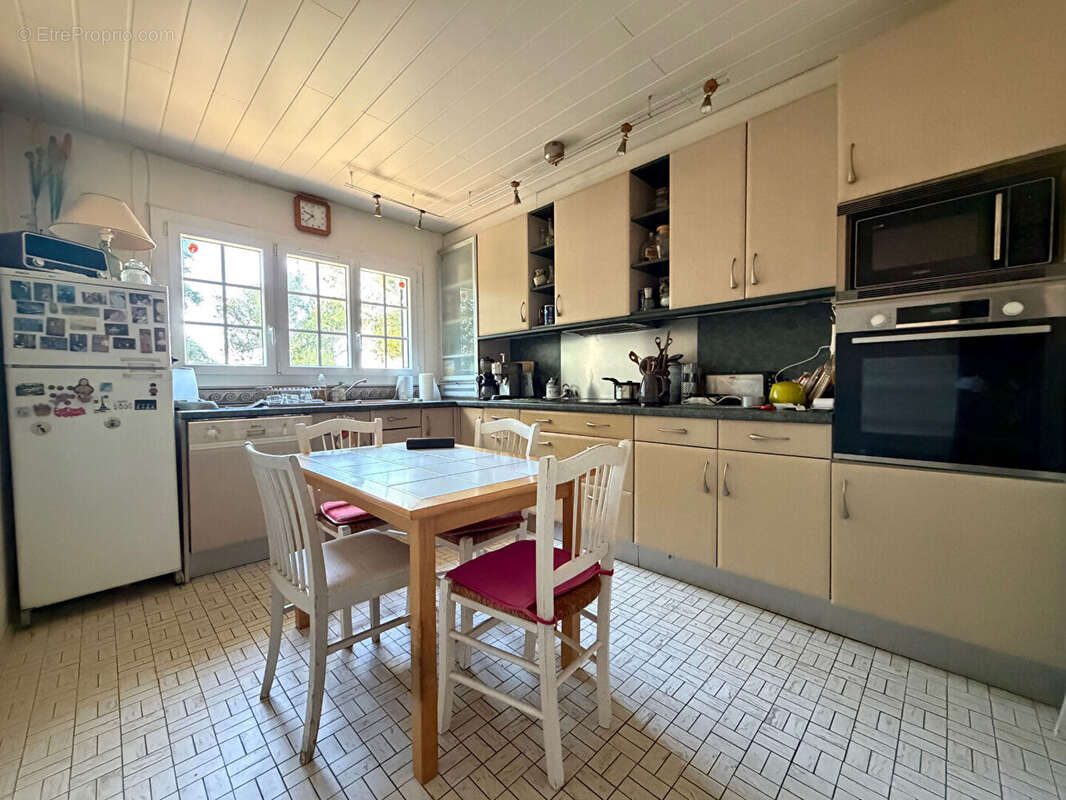 Maison La Chapelle Du Bois Des Faulx 5 pièce(s) 127,20 m2 - photo 3