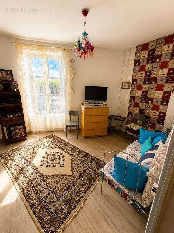 Maison 180 m² à Loulay  - photo 6
