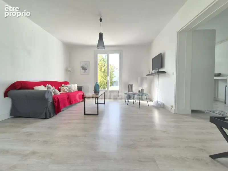 Maison à vendre 4 pièces ROYAN (17) - Piscine chauffée - Terrain de 375m² - photo 5