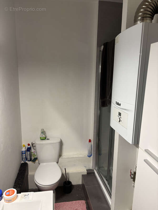 Investissement locatif: Dunkerque centre, appartement de 48m2, une chambre + cellier + cave. - photo 3