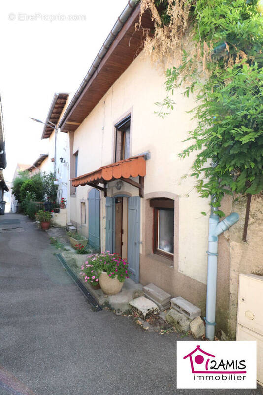 Maison à PULLIGNY