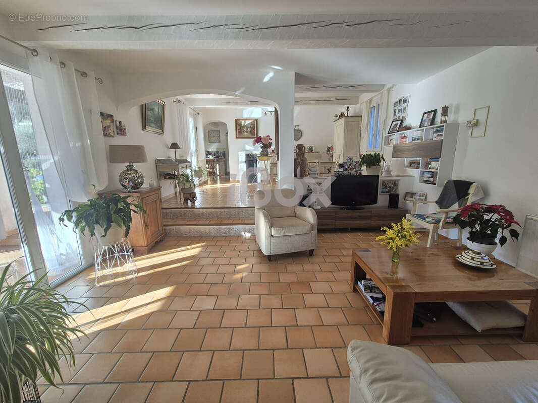 Maison à CUERS
