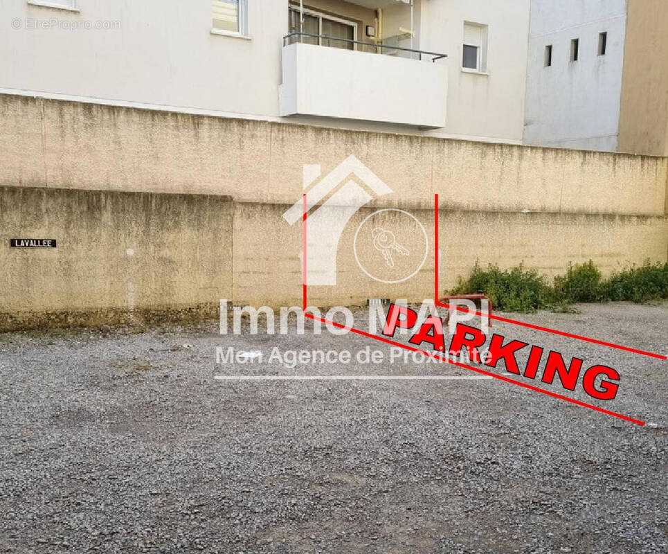 Parking à PALAVAS-LES-FLOTS