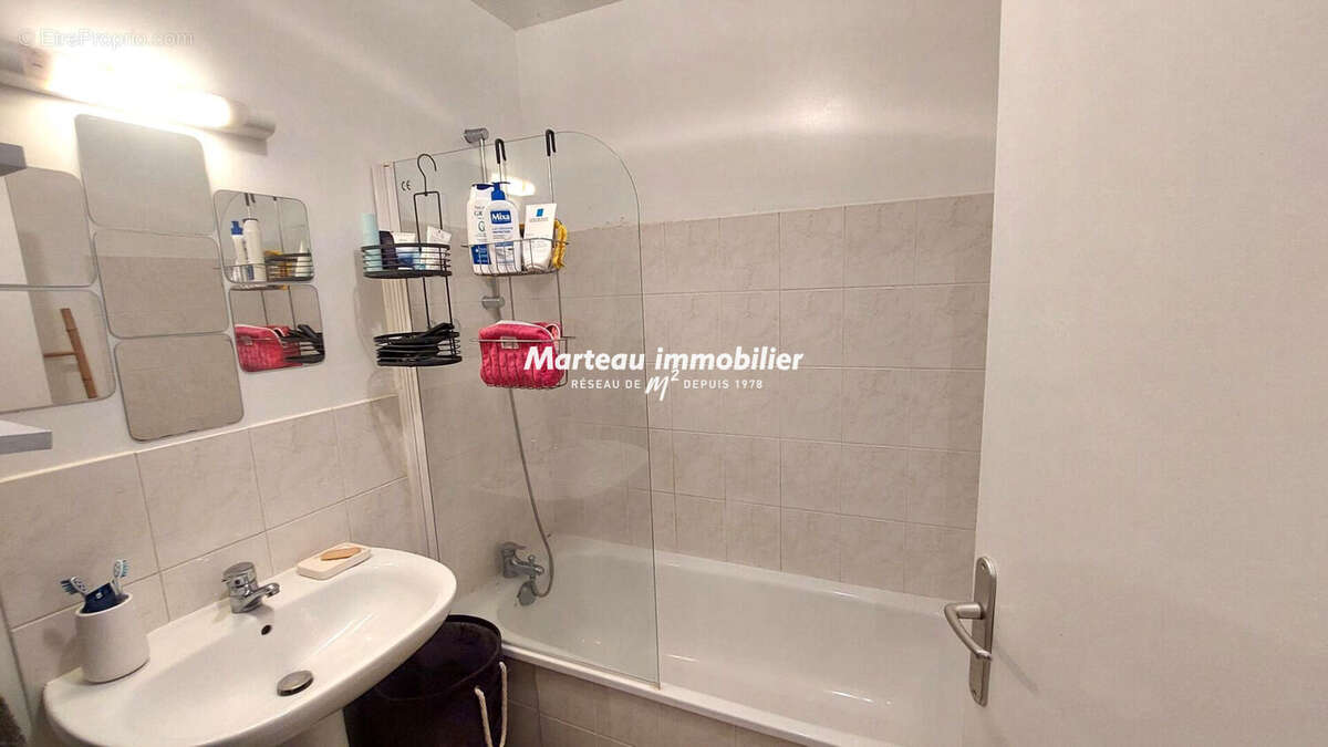 Appartement à COULAINES