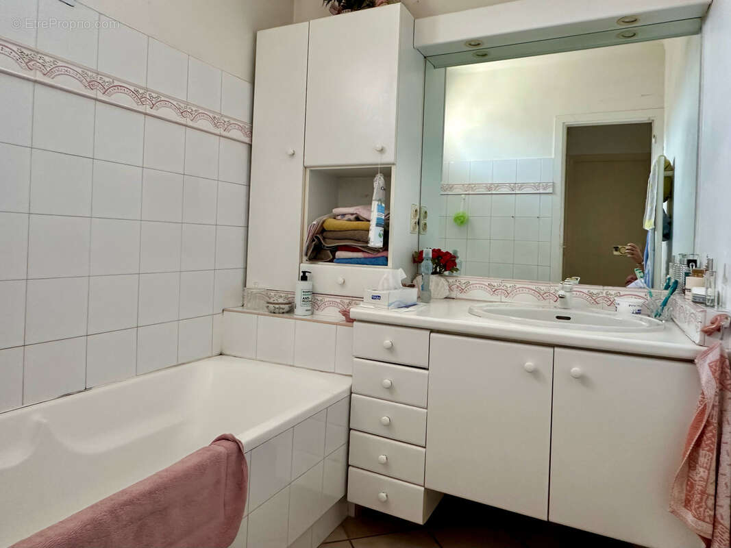 VIAGER OCCUPE - Appartement centre de Cassis - photo 9