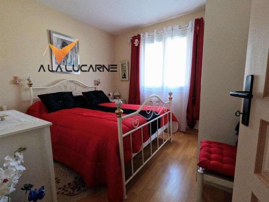Maison à TERRASSON-LAVILLEDIEU