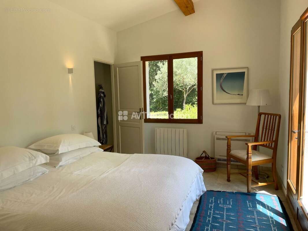 Maison 250 m² à Lorgues  - photo 13