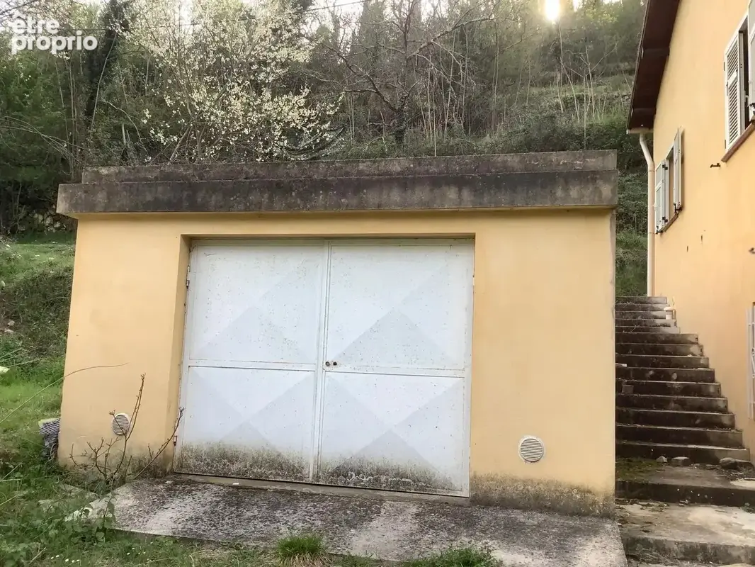 Grande propriété en bordure de rivière - photo 6