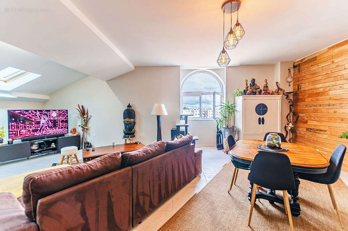 Appartement à MONTLUEL